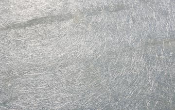 Chyanvounder laminate fibreglass or shingles?